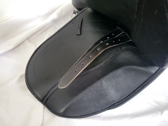 Maxflex Emilio Pro Dressursattel, kaum genutzt! Top-Zustand, 2 Jahre jung, Maxflex (ehemals Deuber, jetzt Bargh&Bargh/Hilbar u.a.) Emilio PRO, Helga Jungk, Dressage Saddle, Bremen, Image 14