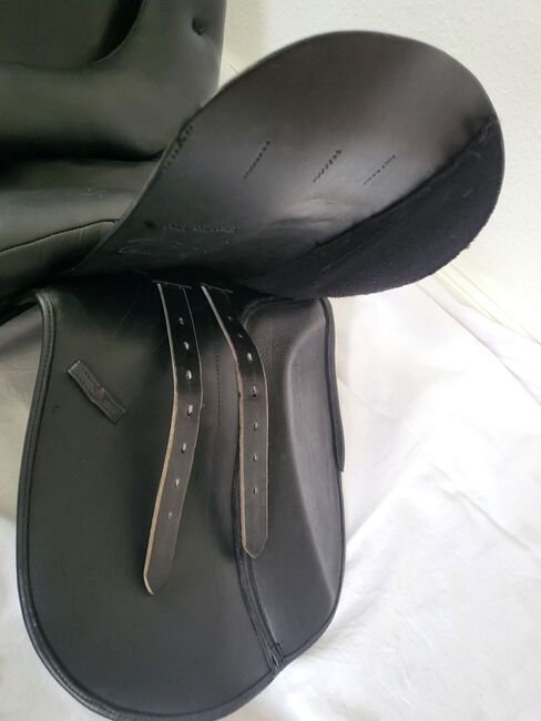 Maxflex Emilio Pro Dressursattel, kaum genutzt! Top-Zustand, 2 Jahre jung, Maxflex (ehemals Deuber, jetzt Bargh&Bargh/Hilbar u.a.) Emilio PRO, Helga Jungk, Dressage Saddle, Bremen, Image 12