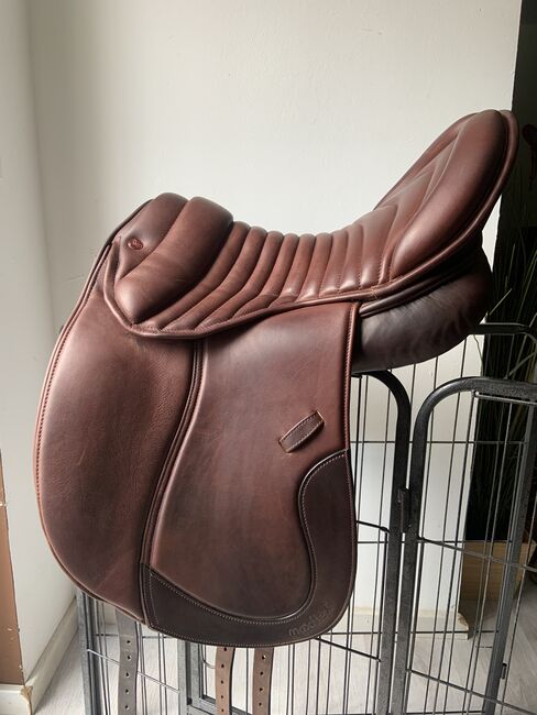 Maxflex Fado 17,5“ braun, Maxflex Fado, Sandra Horchler, Dressage Saddle, Hirschhorn