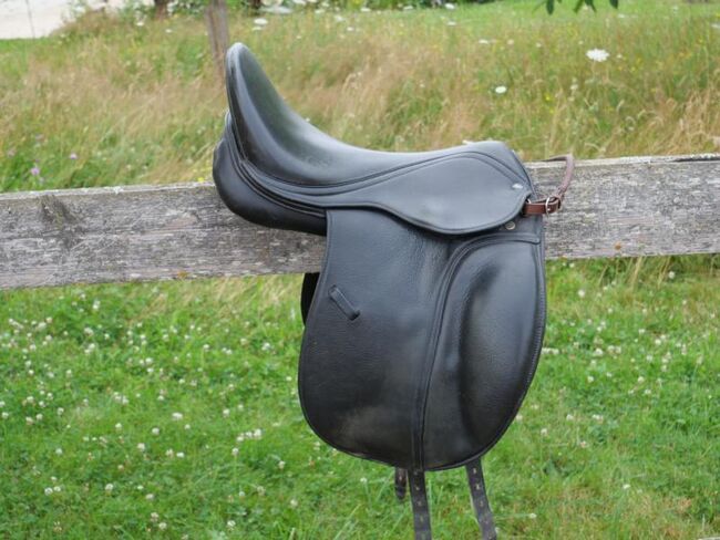 Maxflex Leonhard  in schwarz –  17,5 Zoll, Maxflex Leonhard, Cora, Dressage Saddle, Paunzhausen