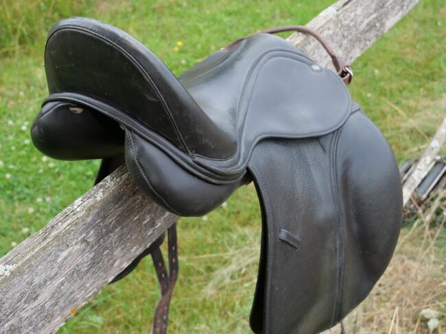 Maxflex Leonhard  in schwarz –  17,5 Zoll, Maxflex Leonhard, Cora, Dressage Saddle, Paunzhausen, Image 3