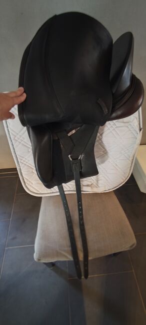 Dressursattel der Firma Maybach, 18zoll, ähnlich Phillimar, Maybach , Nadine Reuland , Dressage Saddle, Hetzerath, Image 6