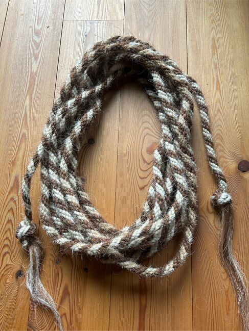 Mecate 3/8 aus Pferdehaar, 11,25m lang, Bosal, Irmi, Hilfszügel, Obernzenn
