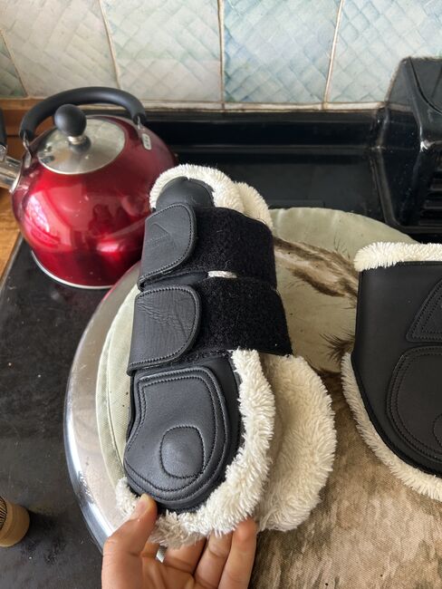 Medium Lemieux tendon and fetlock boots, Lemieux, Ava Conner, Ochraniacze, Basingstoke, Image 5