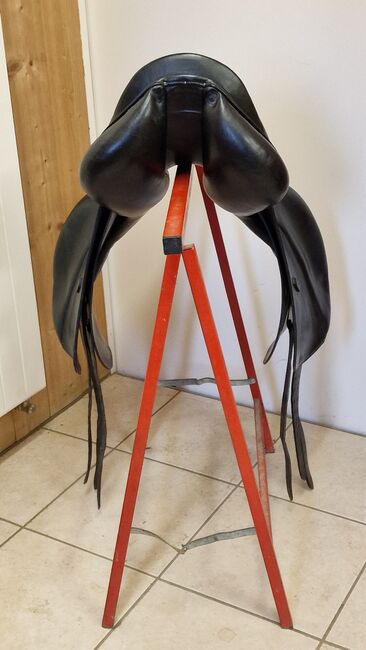 Menet Dressursattel, Peter Menet, Jürg Portmann, Dressage Saddle, Mellingen, Image 4