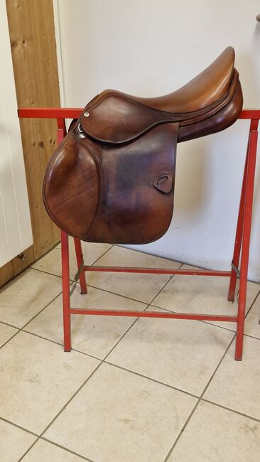 Menet Springsattel, Peter Menet, Jürg Portmann, Jumping Saddle, Mellingen