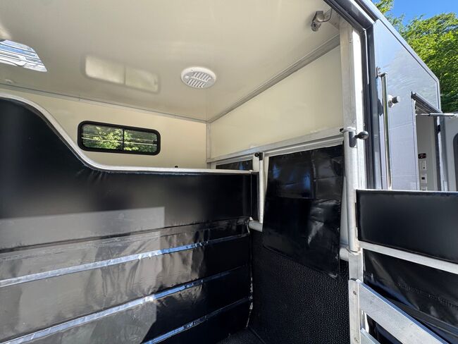 Mercedes-Benz 519 Pferdetransporter Unikat!!Allrad 4x4 Selbstfahrer, Dickenherr Dickenherr 4x4 Allrad, Gerhard Strobel (Dickenherr Trucks und Trailers), Horse Trailers, Baden-Württemberg - Unterschneidheim, Image 15