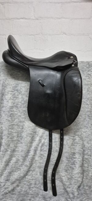Meteor Grand Seigneur Dressursattel Sattel gebraucht, Meteor Grand Seigneur, Susanne Mehrholz, Dressage Saddle, Heeslingen