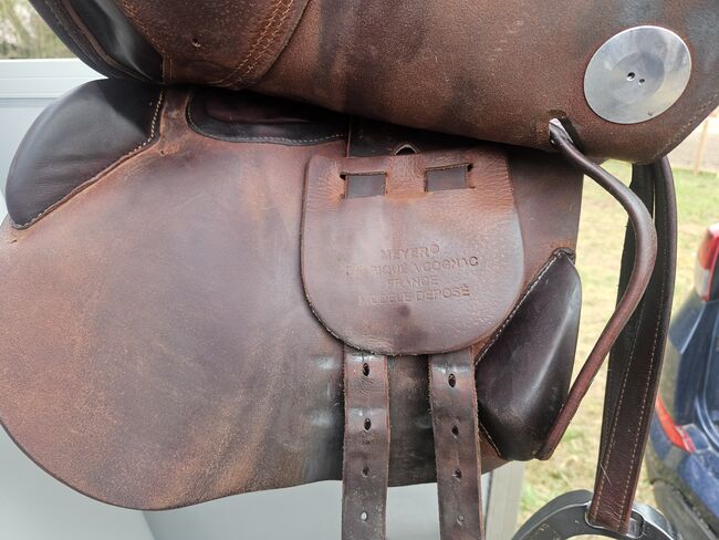 Meyer Sellerie Springsattel (ähnlich CWD und Amerigo, Meyer Sellerie , Isabell Muskopf , Springsattel, Wiesbaden, Abbildung 6