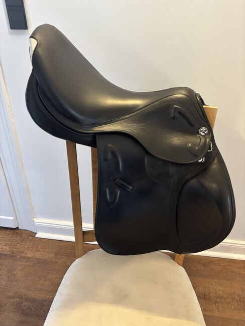 Michel Robert Prestige Springsattel Schwarz mit X-Technology, Prestige Italy Michel Robert Springsattel schwarz mit X-Technology, Julia, Jumping Saddle, Lünen, Image 5