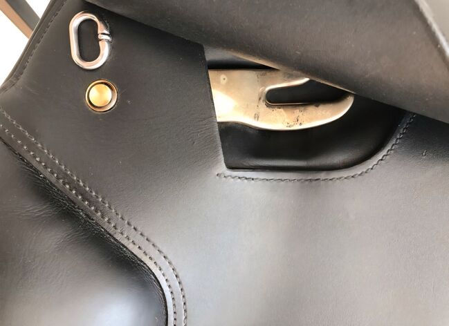 Neuwertiger Cobra Dressursattel 17,5', Cobra, Saskia Nowottny , Dressage Saddle, Poppenhausen , Image 15