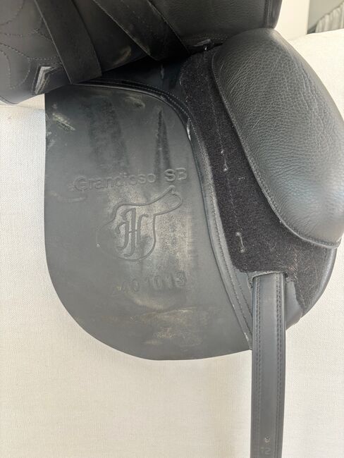 Neuwertiger Josef Hildmann Dressursattel Grandioso Spezial 17", Josef Hildmann Grandioso Spezial 17", Caro, Dressage Saddle, Bisamberg, Image 4