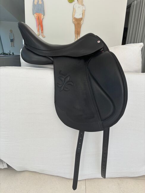 Neuwertiger Josef Hildmann Dressursattel Grandioso Spezial 17", Josef Hildmann Grandioso Spezial 17", Caro, Dressage Saddle, Bisamberg, Image 3