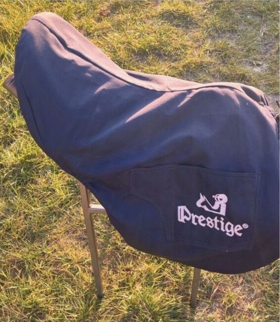 Neuwertiger Prestige/ Euroriding Springsattel Emilio, Prestige/ Euroriding , Privat , Jumping Saddle, Maxdorf 