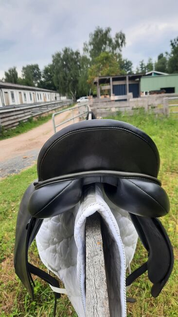 Schöner und bequemer Dressursattel Massimo II, Massimo II Massimo II, Lena Wieland , Dressage Saddle, BOVENDEN , Image 3