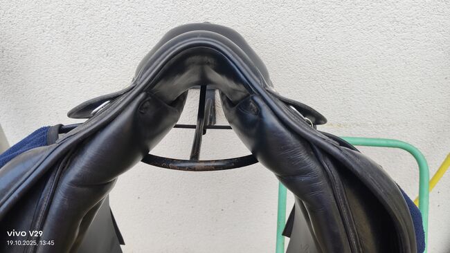 Sehr schöner klassischer Dressursattel von Amerigo 17" top Zustand, Amerigo  Basso, Katja Presch, Dressage Saddle, Sankt Koloman, Image 16