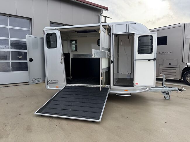 Neuer 2 Pferdeanhänger 2700KG Hengstausstattung mit großer Sattelkammer, Dickenherr Dickenherr, Gerhard Strobel (Dickenherr Trucks und Trailers), Pferdeanhänger, Baden-Württemberg - Unterschneidheim