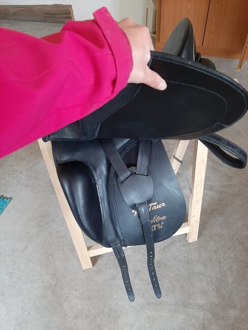 Neuer Kentaur Elektra mit doubliertem Kalbsleder auch Tausch möglich, Kentaur Kentaur Elektra Dressursattel, Melanie Huemer, Dressursattel, Gmunden, Abbildung 5