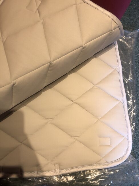 NEU ESKADRON SET Platinum 2022 Pearlgrey Pearl Grey Beige Kroko DL Schabracke Bandagen WB DR Velvet, Eskadron, Hermine, Dressage Pads, Bremen, Image 6