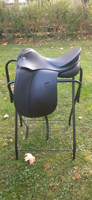 Niedersüß Crescendo, NEUWERTIG, 17,5", mittlere Kammerweite, Niedersüß  Crescendo, Karmen, Dressage Saddle, Ebreichsdorf , Image 6