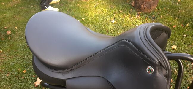 Niedersüß Crescendo, NEUWERTIG, 17,5", mittlere Kammerweite, Niedersüß  Crescendo, Karmen, Dressage Saddle, Ebreichsdorf , Image 13