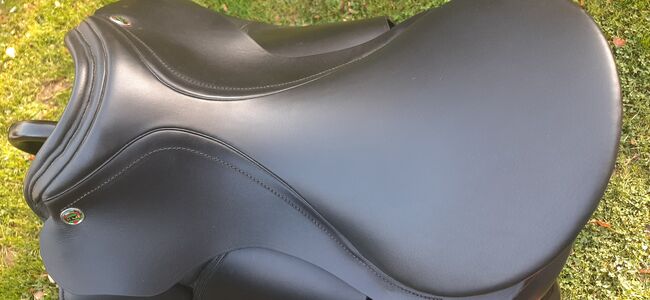Niedersüß Crescendo, NEUWERTIG, 17,5", mittlere Kammerweite, Niedersüß  Crescendo, Karmen, Dressage Saddle, Ebreichsdorf , Image 16
