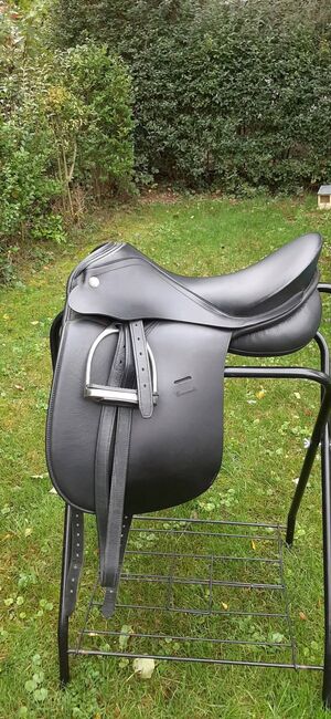 Niedersüß Crescendo, mit VARO Baum, 17,5", mittlere Kammerweite, Niedersüß  Crescendo, Karmen, Dressage Saddle, Ebreichsdorf , Image 14