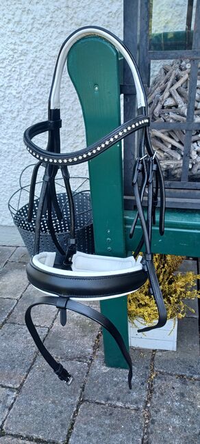 Neue rundgenähte Trense Zaumzeug Cob weiß unterlegt, Christian , Bridles & Headstalls, München