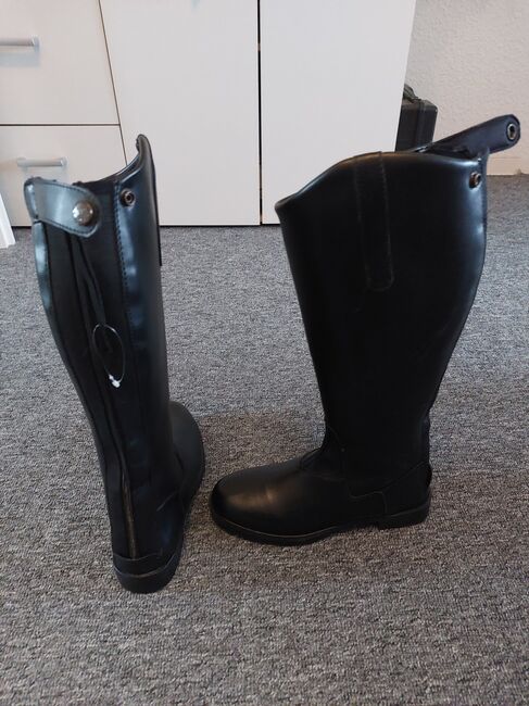 Neue Reitstiefel, Julia, Riding Boots, Berlin, Image 3