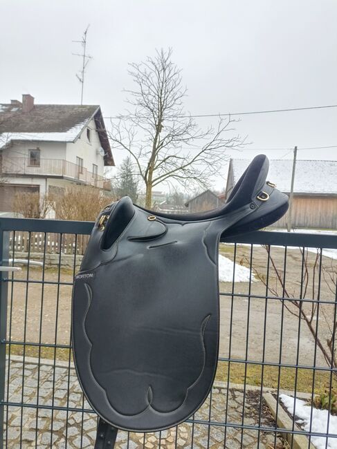 Norton Sattel - Barocksattel/Dressursattel - schwarz mit schicken Verzierungen, Anna-Sophie, Dressage Saddle, Hohenzell, Image 18