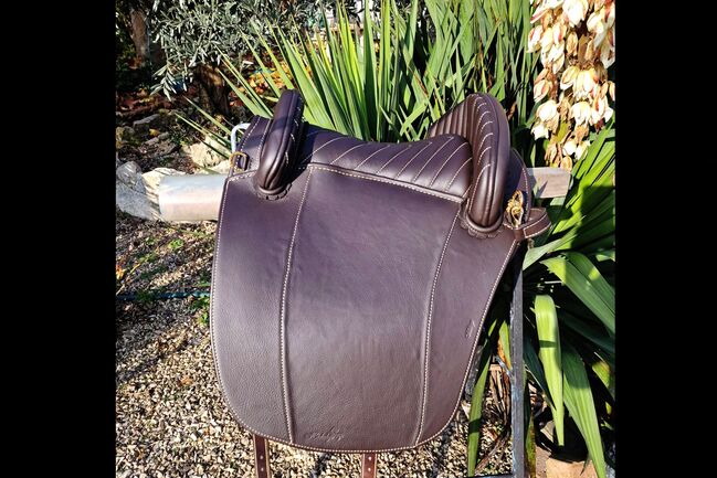 neuer Hidalgo Malaga Spezial, kein Umpolstern mehr nötig, Hidalgo Malaga Spezial, Kerstin Heyn - Feine Reitkunst (Sprint GmbH - Feine Reitkunst), Siodło barokowe, Freiburg