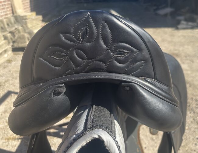 NEUWERTIG ‼️ Prestige X Helen Dressursattel 17/34 mit Klettpauschen, Prestige X-Helen, Sell_It_All, Dressage Saddle, Ahrweiler, Image 2