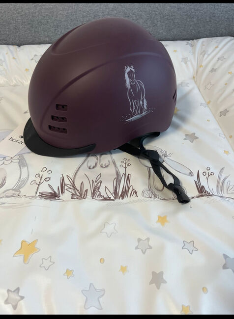 Neuer Reiterhelm von Horze, Horze , Guido, Riding Helmets, Berg