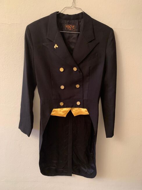 Dressur Turnierbekleidung: Jacken, Frack, Melone, etc., Maria, Na zawody, Waging am See