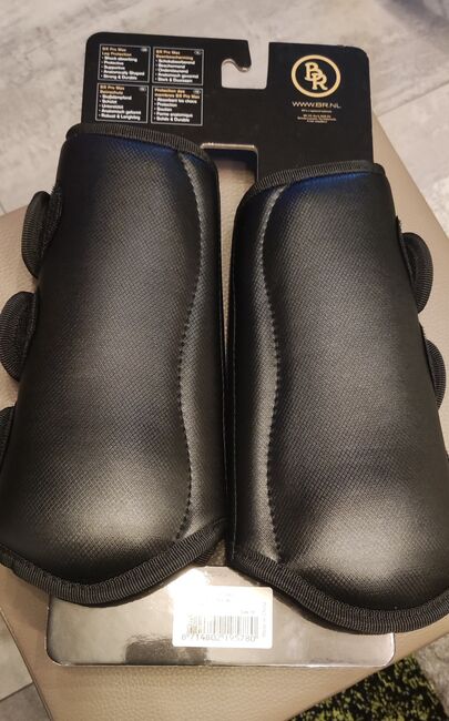 Biete nagelneue Gamaschen Pro Max BR in Gr. M, BR, Nicole , Tendon Boots, Erftstadt, Image 2