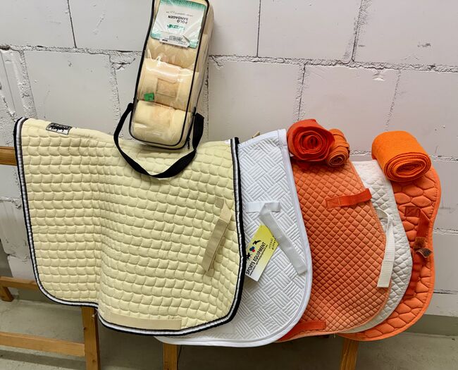 Schnäppchen Paket: fünf VS-Schabracken, 2 davon neu Eskadron&HKM ,mit Bandagen, Eskatron, HKM und andere, Kat Ri, Czapraki, Griesheim