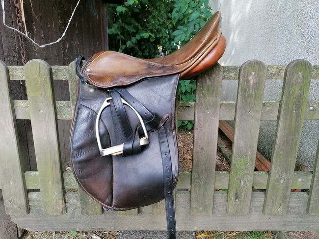 Älterer Sattel, Stübben  Parzival , Undine , All Purpose Saddle, Lippetal