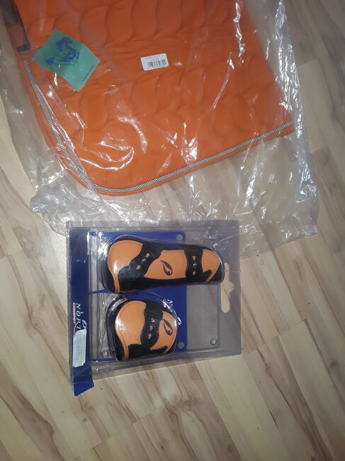 Oranges Set Pony, Halfter, Longe, Schabbi, 4er Gamaschen, neu, Preis s. Text, XYZ, Dressage Pads, Groß Wittensee