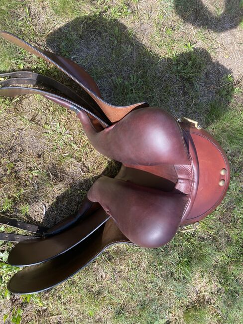 Original brauner Ibero Amazona Premium Line Sattel,32 er Kammer,18er Sitz,V-Gurt, Ibero Ibero Amazona Premium Line, Susanne von Gersdorff, Dressage Saddle, Hennigsdorf, Image 4