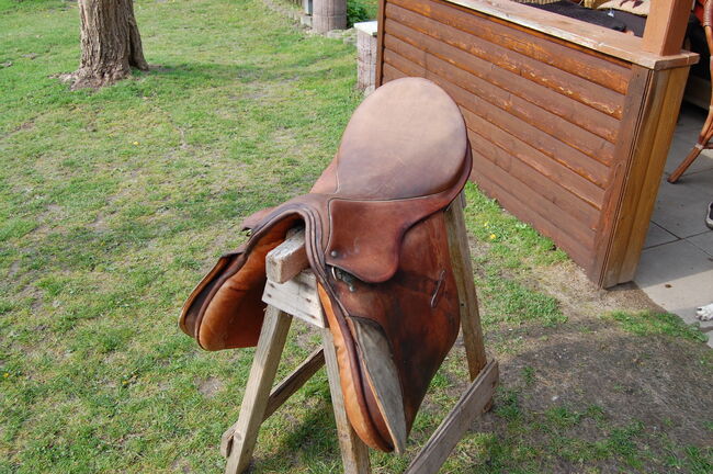 älterer Sattel ideal um Jungpferde zu gewöhnen, Sommer, Krista, All Purpose Saddle, Riepsdorf