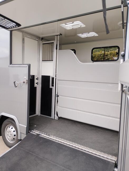 Pferdetransporter DT Citroen Jumper Hengstausstattung 165PS Klima Viehtransporter, Dickenherr Dickenherr 2 Ride , Gerhard Strobel (Dickenherr Trucks und Trailers), Horse Trailers, Baden-Württemberg - Unterschneidheim, Image 13