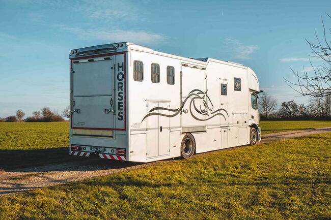 Pferdetransporter Mercedes Actros 1832 Horsetruck Wohnmobil Tiertransporter Viehtransporter, Dickenherr Dickenherr Actros, Gerhard Strobel (Dickenherr Trucks und Trailers), Horse Trailers, Baden-Württemberg - Unterschneidheim, Image 4