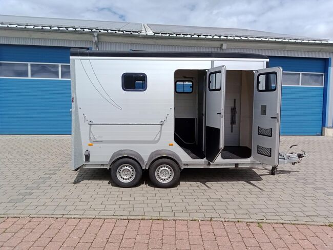 Pferdetransporter Pferdeanhänger Humbauer Notos Plus 3000KG, Humbauer Humbauer Notos Plus, Gerhard Strobel (Dickenherr Trucks und Trailers), Horse Trailers, Baden-Württemberg - Unterschneidheim