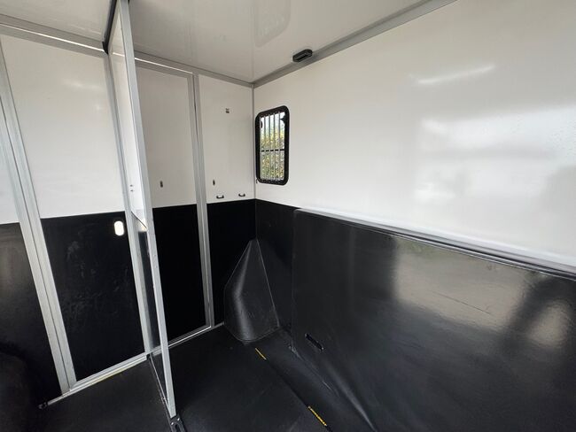 Pferdetransporter Viehtransporter Tiertransporter Hengst Automatik 180PS Renault Selbstfahrer 3.5t, Renault Master Sodiak, Gerhard Strobel (Dickenherr Trucks und Trailers), Horse Trailers, Baden-Württemberg - Unterschneidheim, Image 18