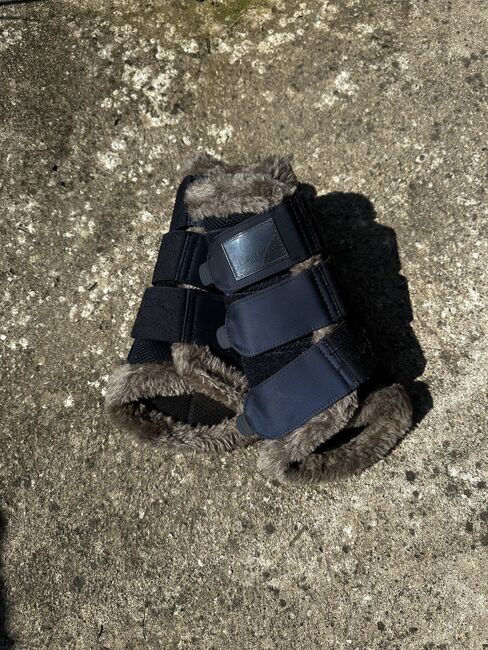 Fellgamaschen eskadron XL, Eskadron , Anna Bunzendahl , Tendon Boots, Trendelburg, Image 2