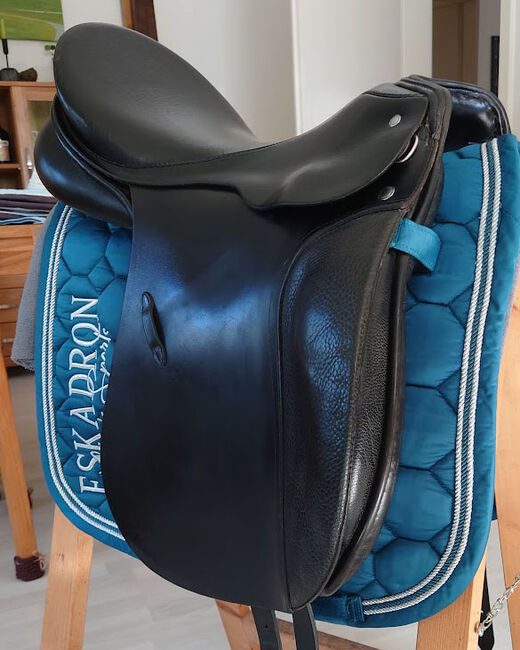 Passier A Tempi Dressursattel, 17", Passier A Tempi, Janina Beilfuß, Dressage Saddle, Ahrensbök, Image 6