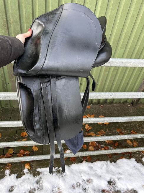 Passier Corona 2 Dressursattel 17 Zoll (2020), Passier Corona 2, Alina S., Dressage Saddle, Waabs , Image 3