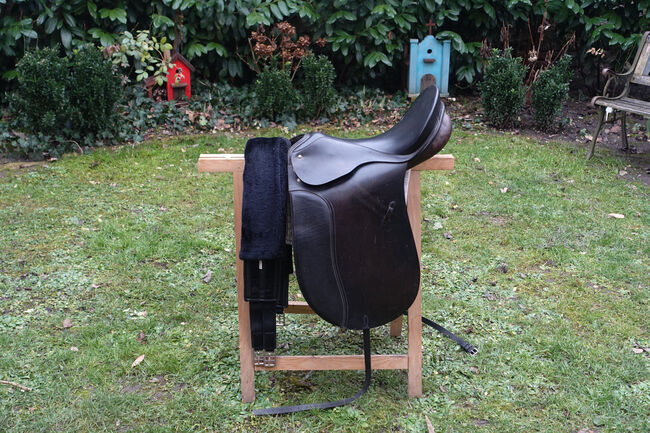 PASSIER Dressursattel 17,5" - PS-Baum - inkl. Cavalliero Gurt, Passier Dressursattel PS-Baum 17,5", Miklos, Other Pads, Wien