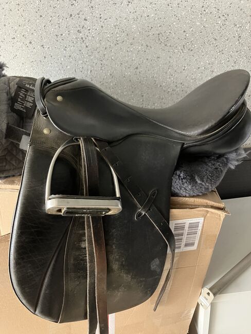 Passier Dressursattel Grand Gilbert 17“ Sitzfläche, Passier Grand Gilbert, Giulia, Dressage Saddle, Duisburg 