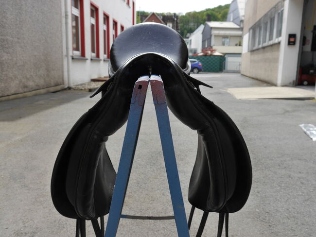 Passier Dressursattel A-Tempi 17" Keilkissen schwarz, Passier A-Tempi, KH, Dressage Saddle, Siegen, Image 3